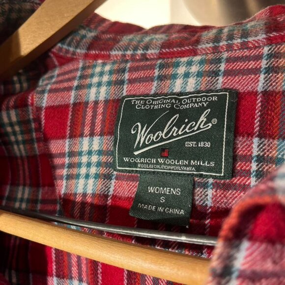 Vintage Woolrich Red & White Plaid Flannel Shirt – Women’s Small - Picture 3 of 4